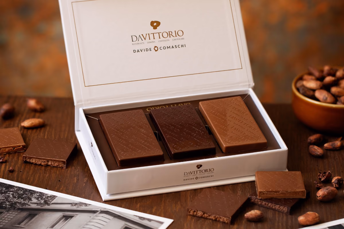 Scatola di cioccolatini Da Vittorio con il nome di Davide Comaschi stampato