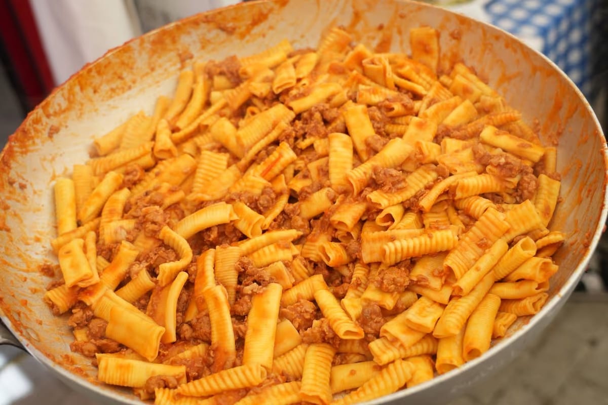 La pasta della Bassa Modenese ha il suo Palio: sei frazioni si sfidano con i Maccheroni al Pettine