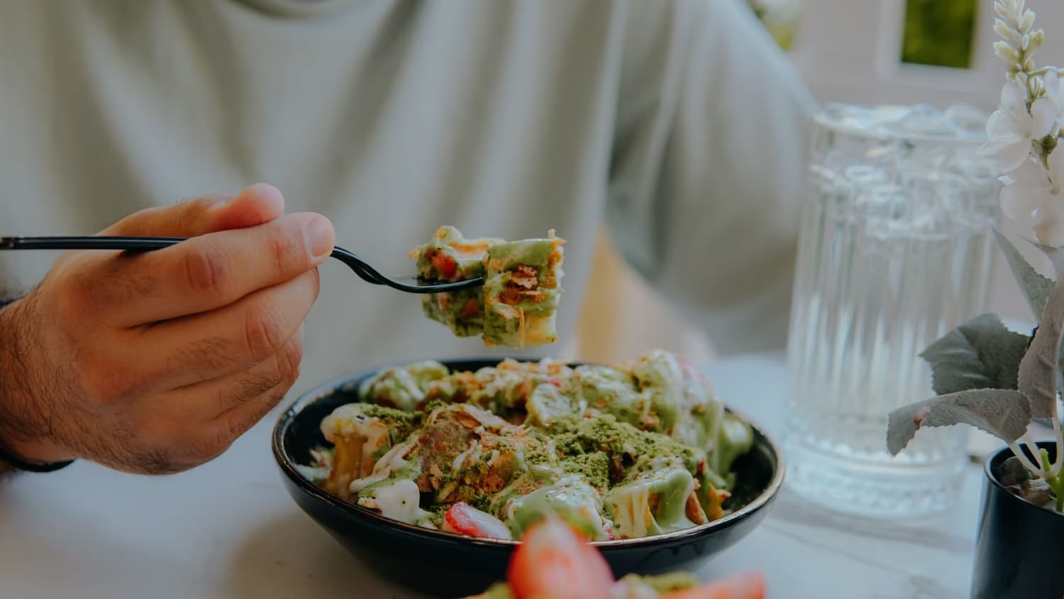 Dalla tavola all'intestino: cosa portano davvero i cibi fermentati e quando la dieta non è sufficiente