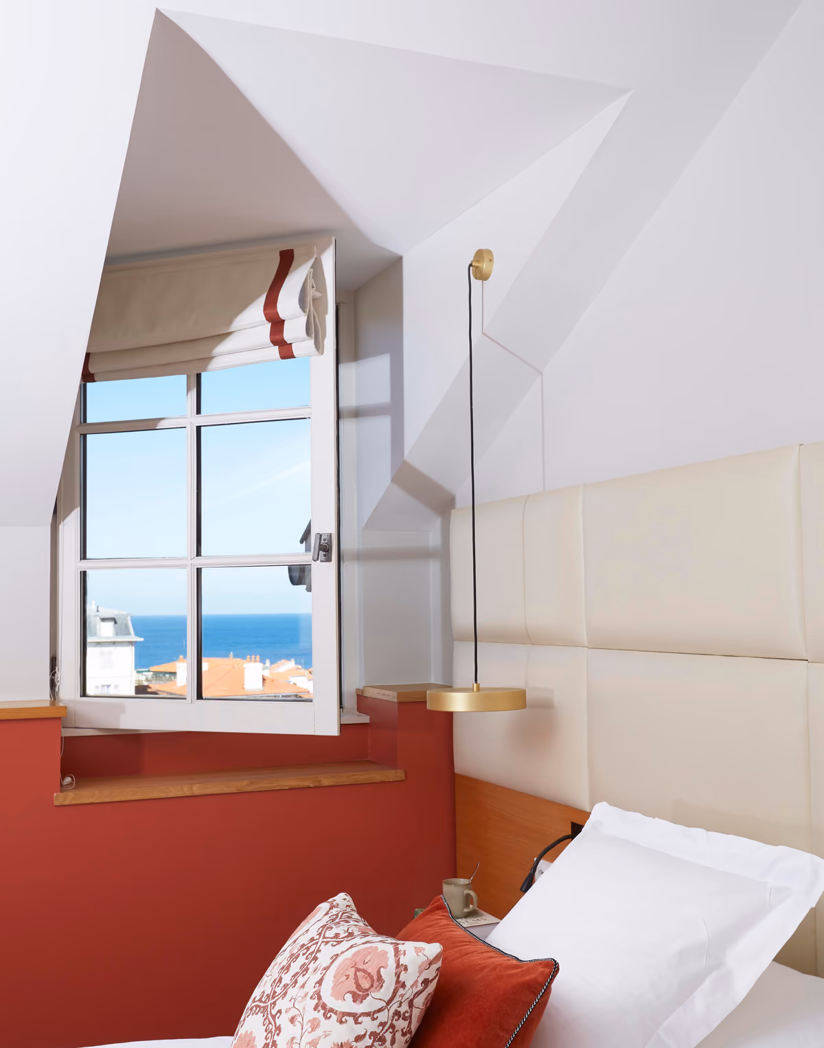 A Biarritz si dorme in una casa con sei suite, tra oceano e vita di quartiere