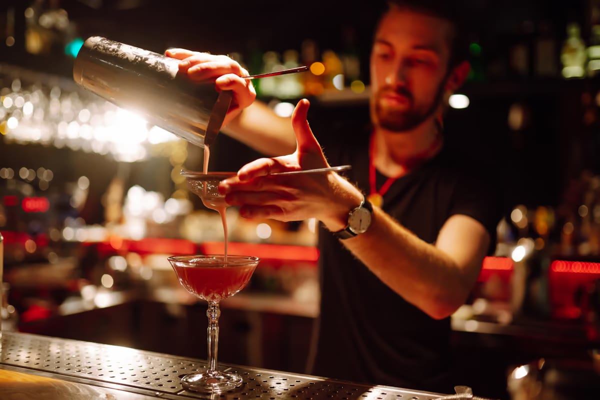 Cocktail analcolici da 10 euro: perché il prezzo non basta a fare margine