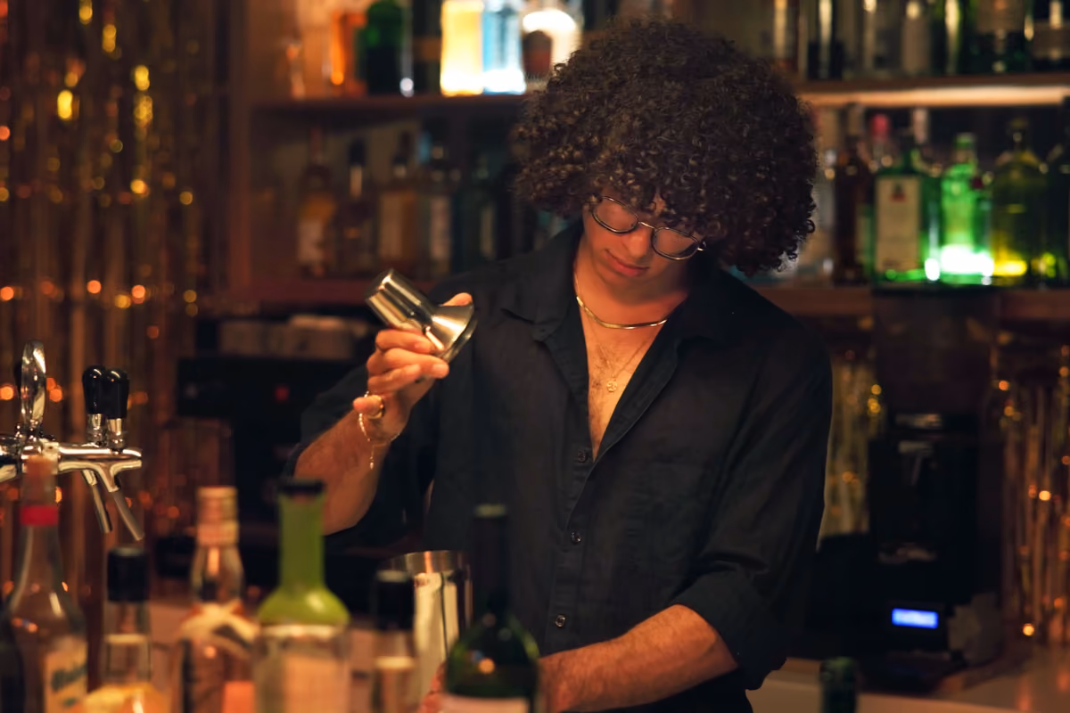 Bartender, la velocità non è fretta: come gestire il servizio sotto pressione