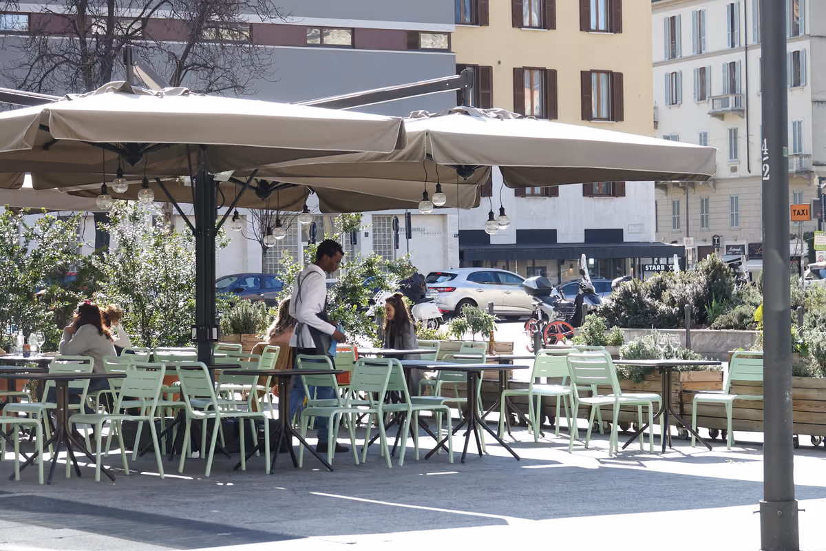 Nei primi otto mesi del 2026 le visite nei locali sono diminuite dello 0,6%