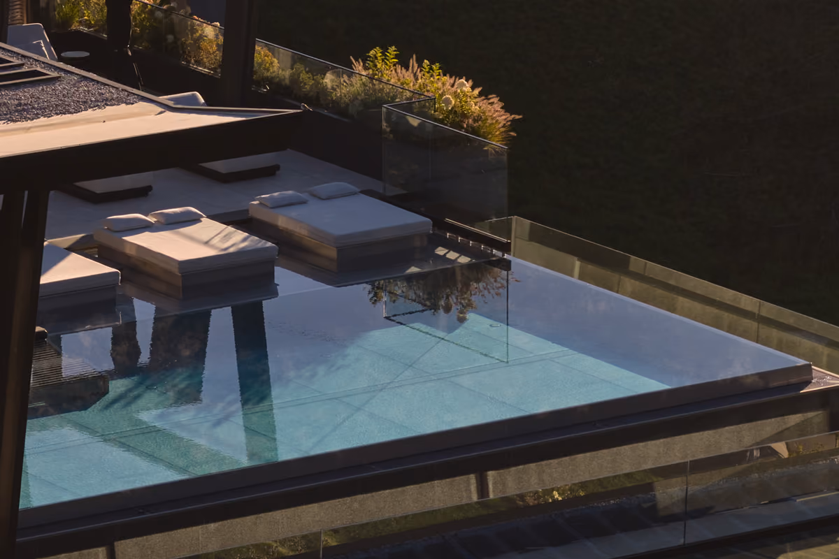 La sky pool del Viktoria Alpine Hideway