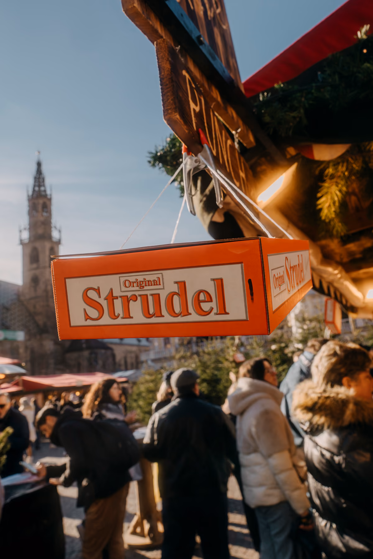Numerosi, come sempre, anche gli stand dedicati alle eccellenze enogastronomiche dell'Alto Adige, come lo Strudel