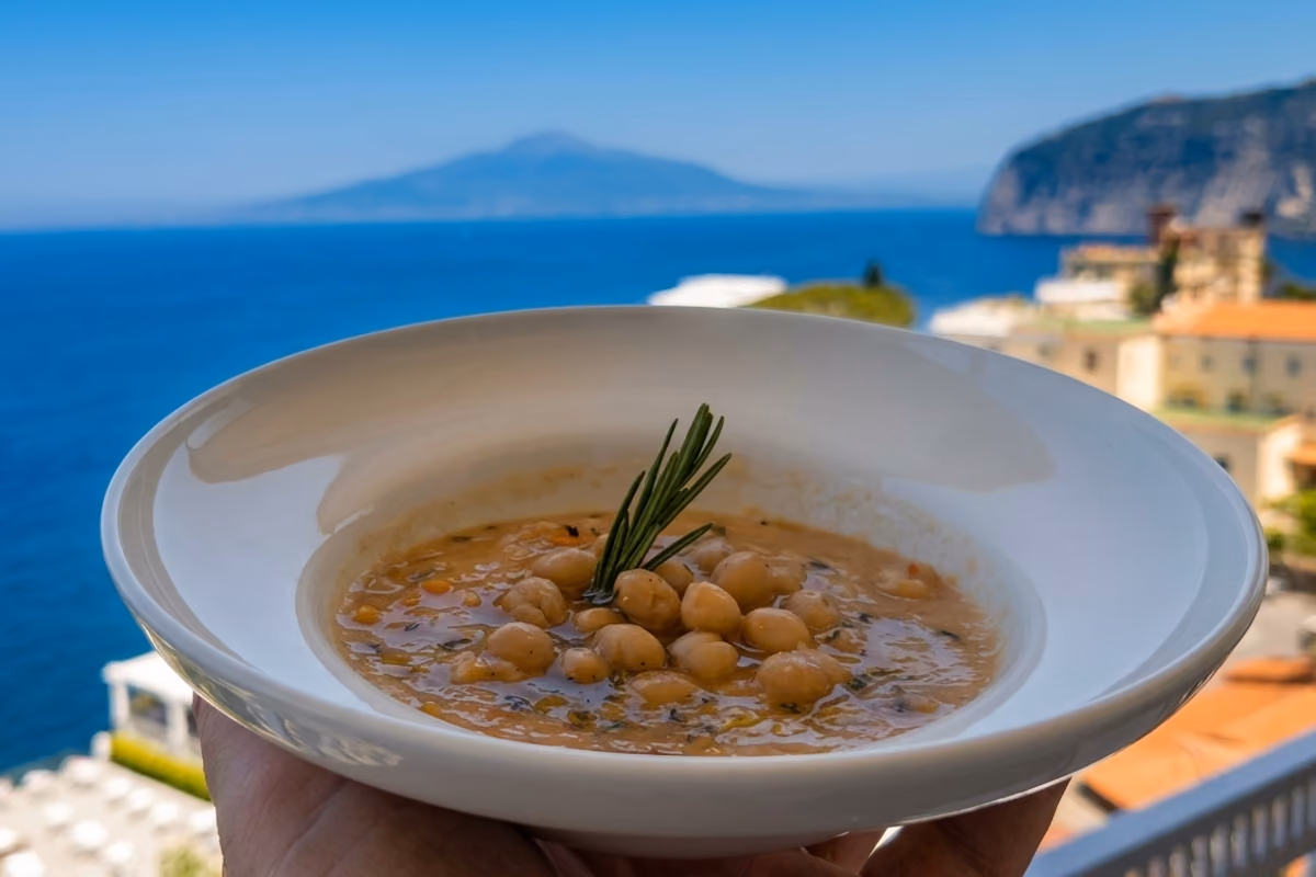 Napoli, colazione al Ristorante Mediterraneo: il fagiolo di Controne sposa il tè Oolong