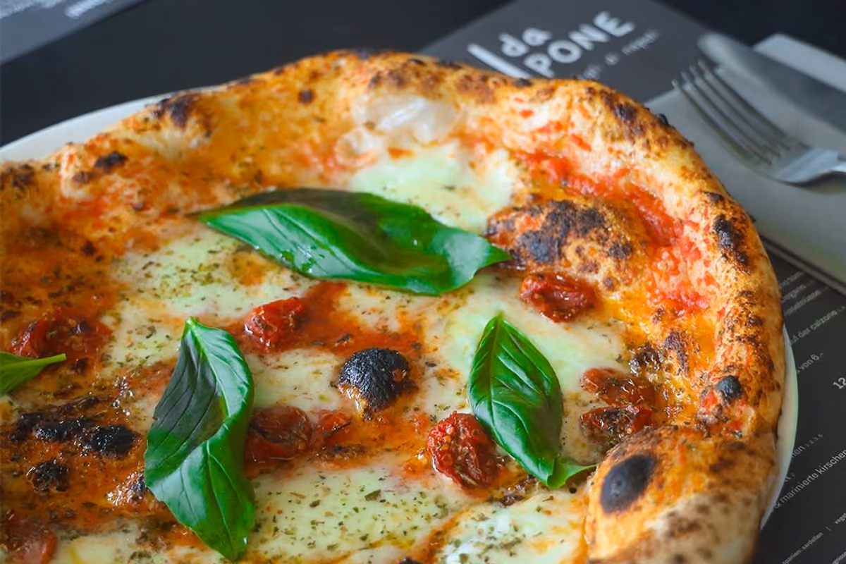 Il gusto di Napoli attraversa le Alpi: nuova sfida per Francesco Pone in Svizzera