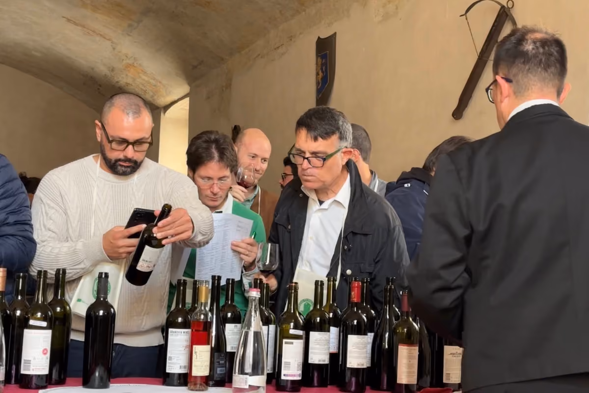 I vini in concorso saranno in degustazione a Villa Carrara