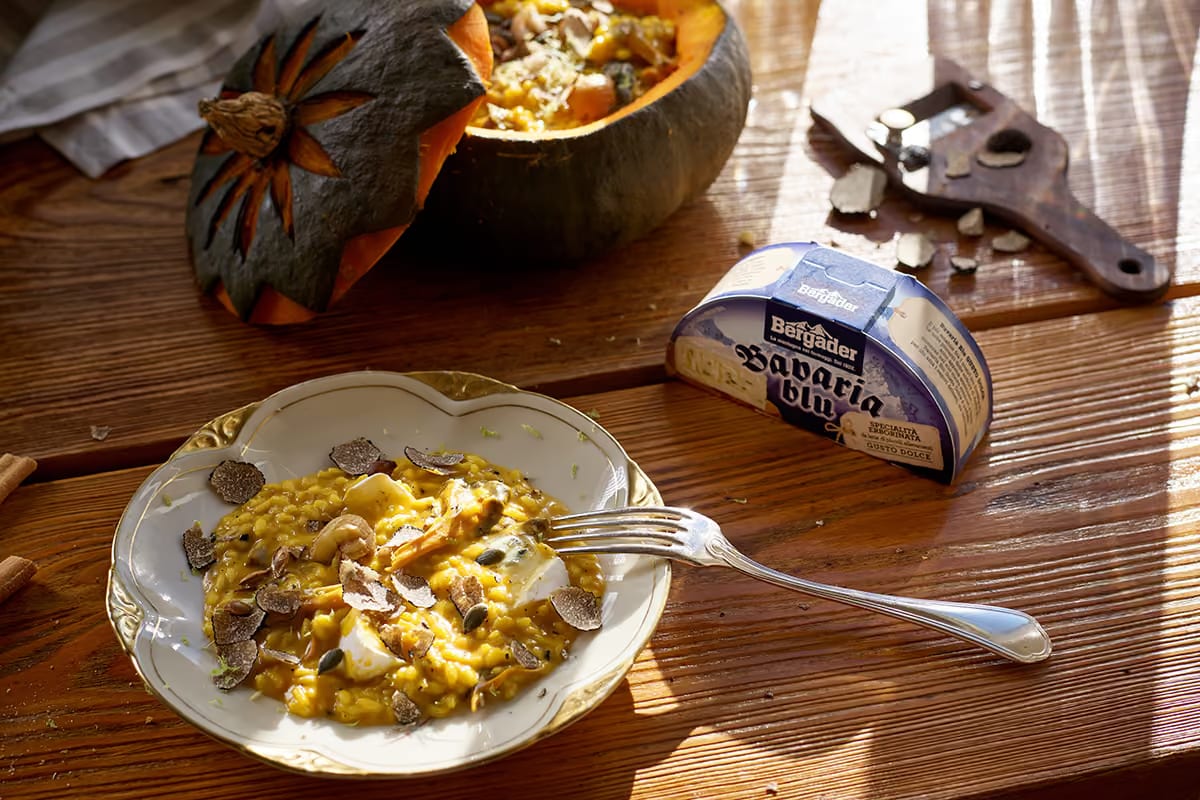 Risotto nella zucca con tartufo, Bavaria Blu e burro di malga: l’idea dello chef De Pra