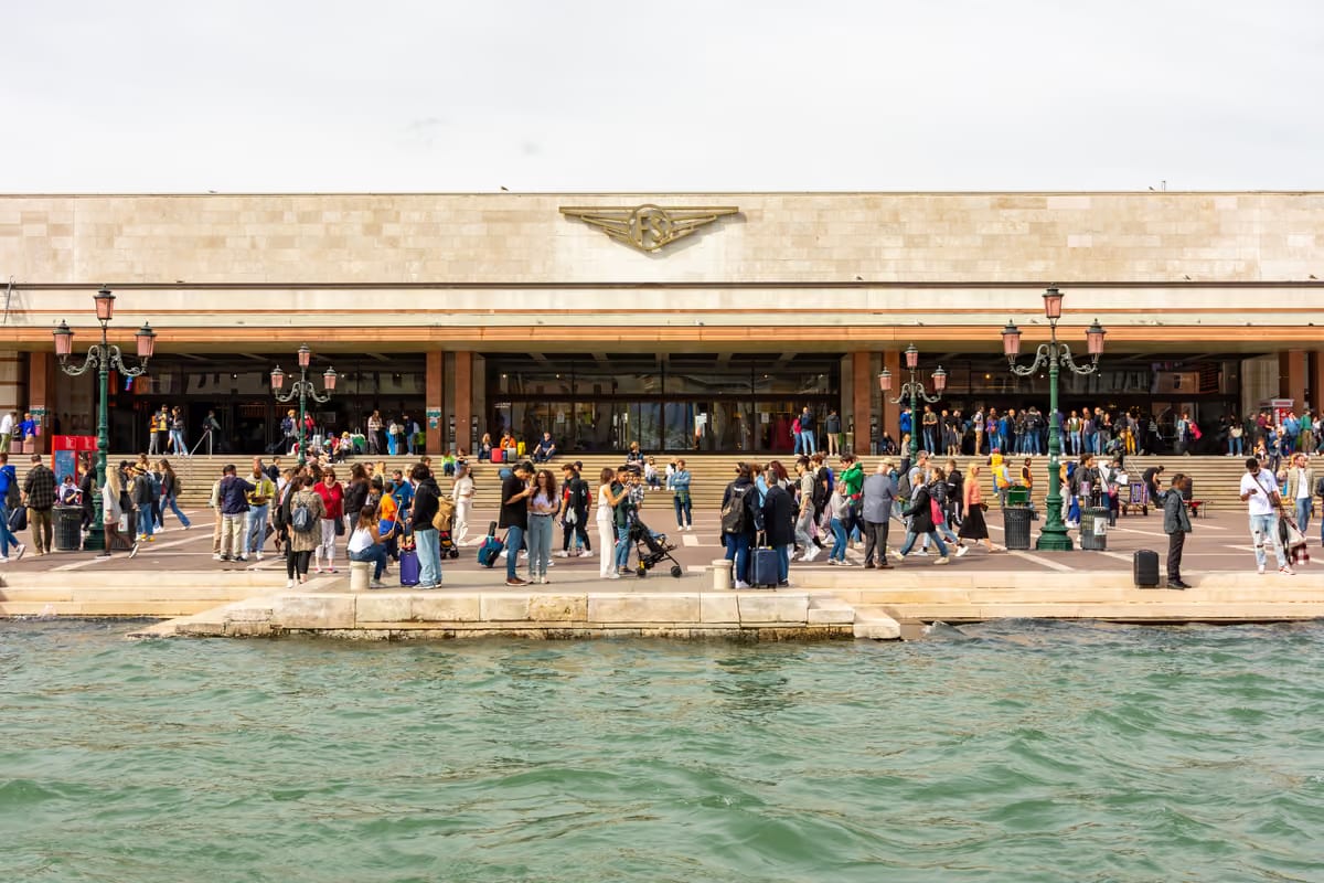 Venezia estende il ticket contro l'overtourism: 12 giorni in più nel 2027