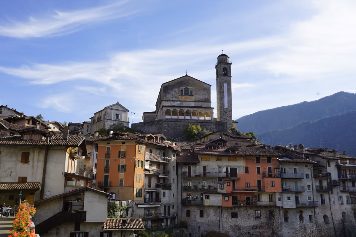 Bagolino, in provincia di Brescia, sede della Sagra del Bagòss