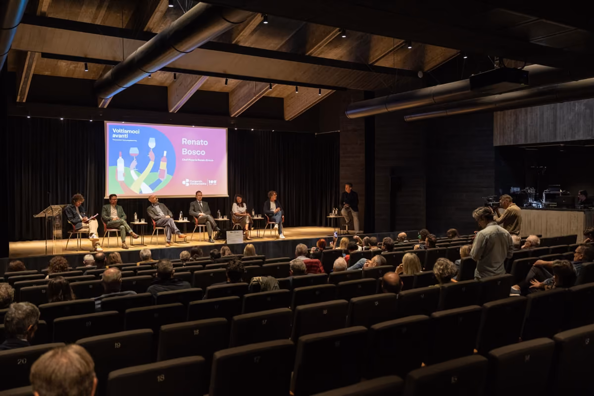 Il convegno "Voltiamoci avanti"