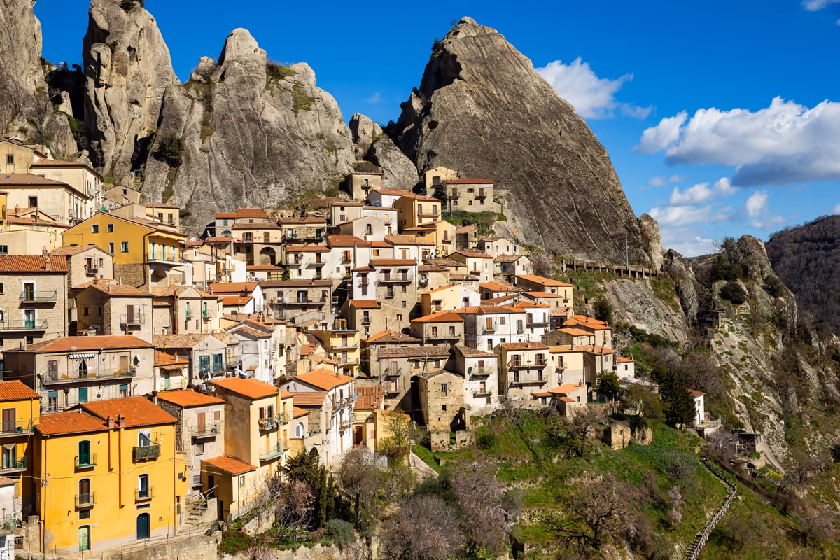 Le mete più amate d'Italia nel 2026: Basilicata al top, Valtellina regina del gusto