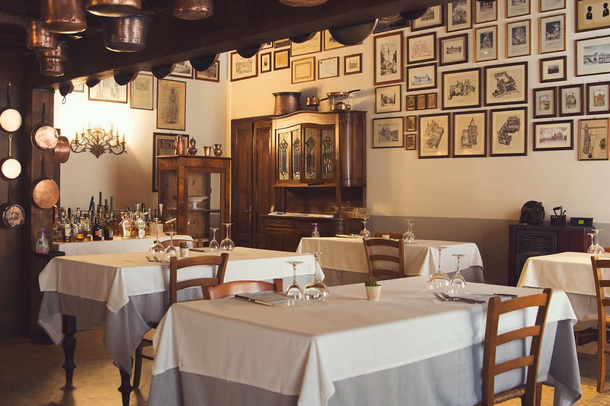 Osteria della Darsena: la sala