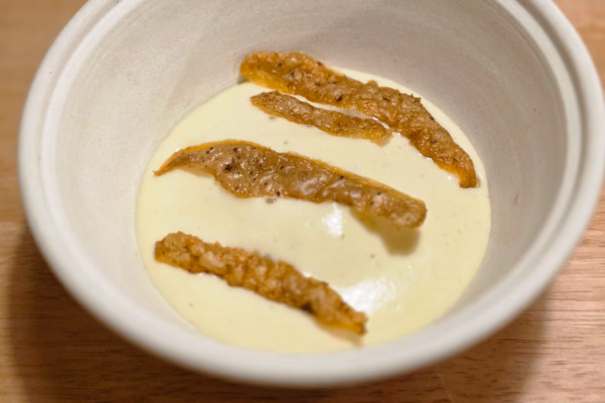 A Land ogni piatto nasce da un solo ingrediente e ha una colonna sonora tutta sua