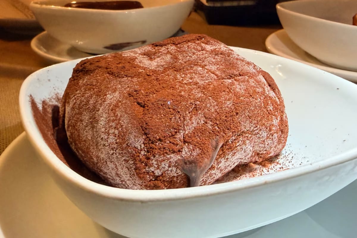 Lo inventò un siciliano, oggi è un dolce simbolo della Calabria: il tartufo di Pizzo