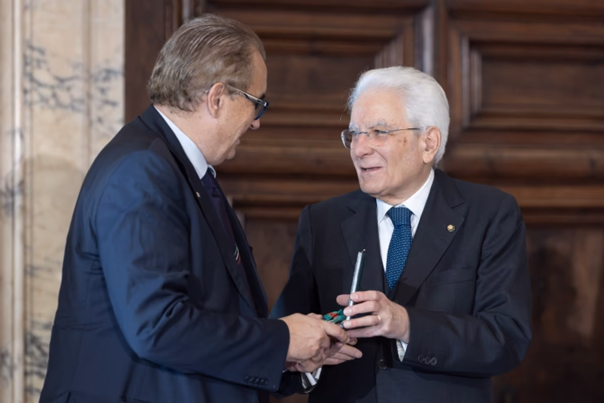 Ambrogio Invernizzi con il presidente della Repubblica Sergio Mattarella