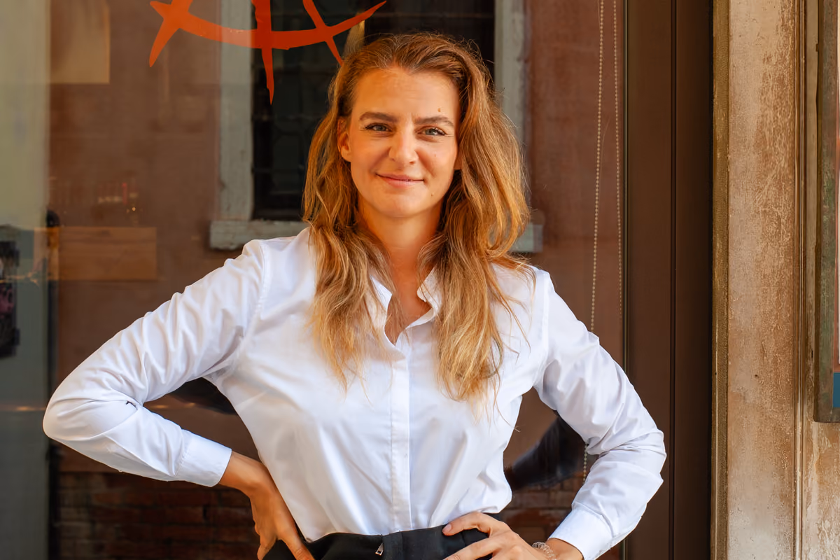 A Venezia un'osteria diventa “anfibia”, ma solo per poco: il pop-up fra terra e mare