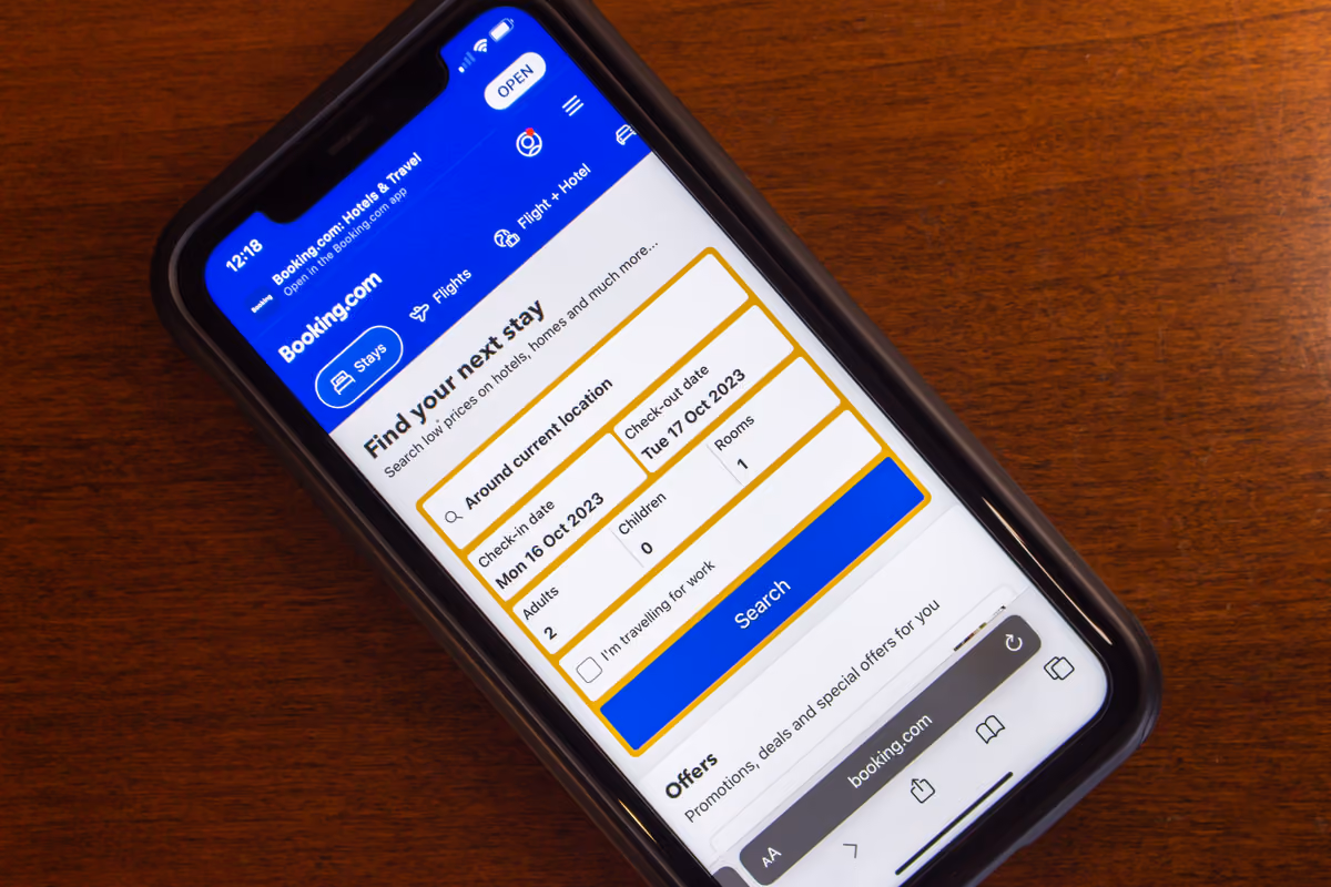 Booking.com, gli annunci degli hotel finiscono sotto esame: