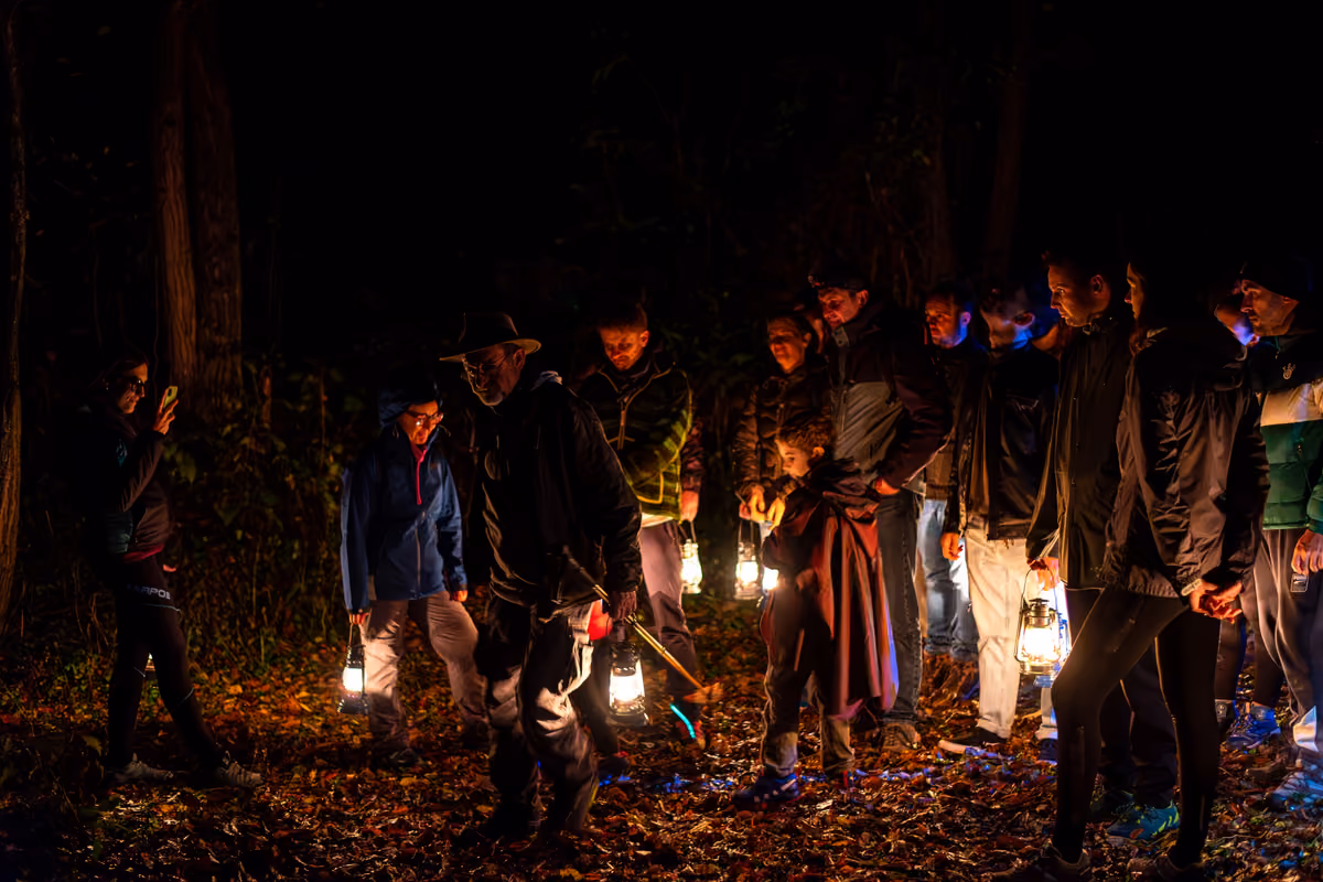 Leggende celtiche e cjarsòns: così si festeggia Halloween nei boschi della Carnia