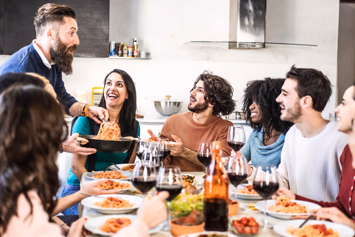 La pssta svolge anche una funzione di aggegazione sociale