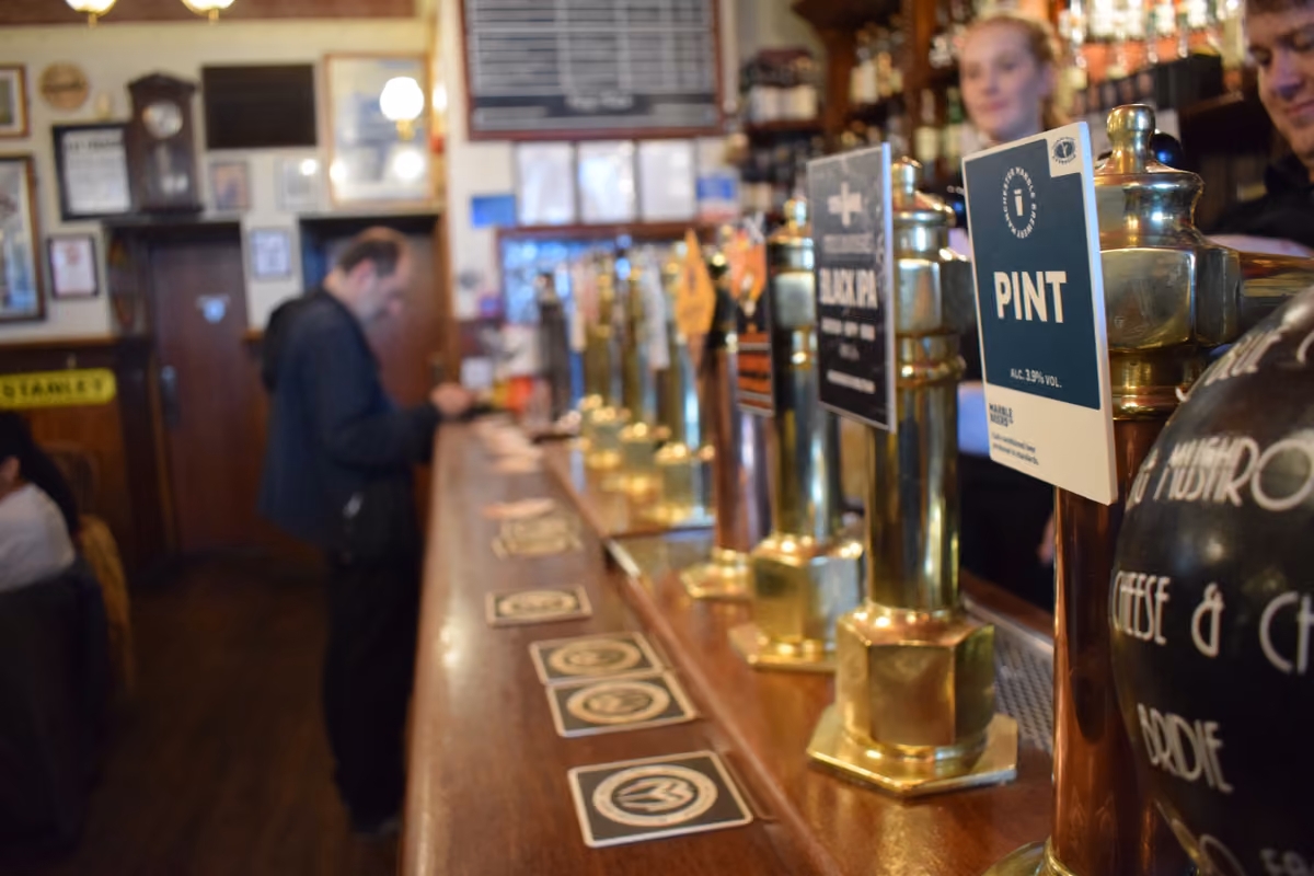 Heineken ha invitato i gestori dei pub britannici a prepararsi a una possibile riduzione delle vendite di birra legata alla diffusione dei farmaci GLP-1