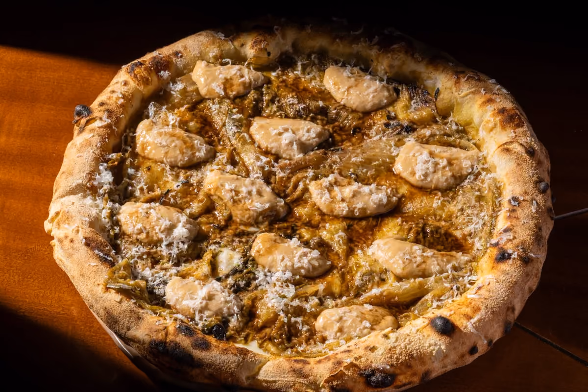 Una pizza di Bob Alchimia