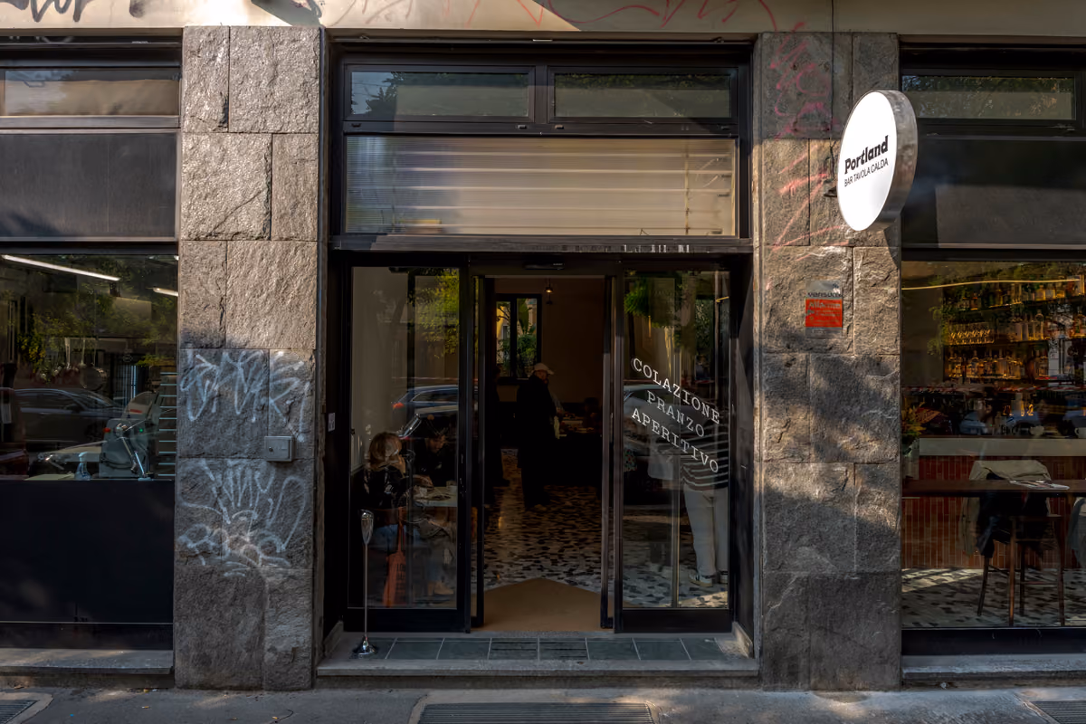 A Milano una delle osterie più apprezzate ha aperto un bar con tavola calda