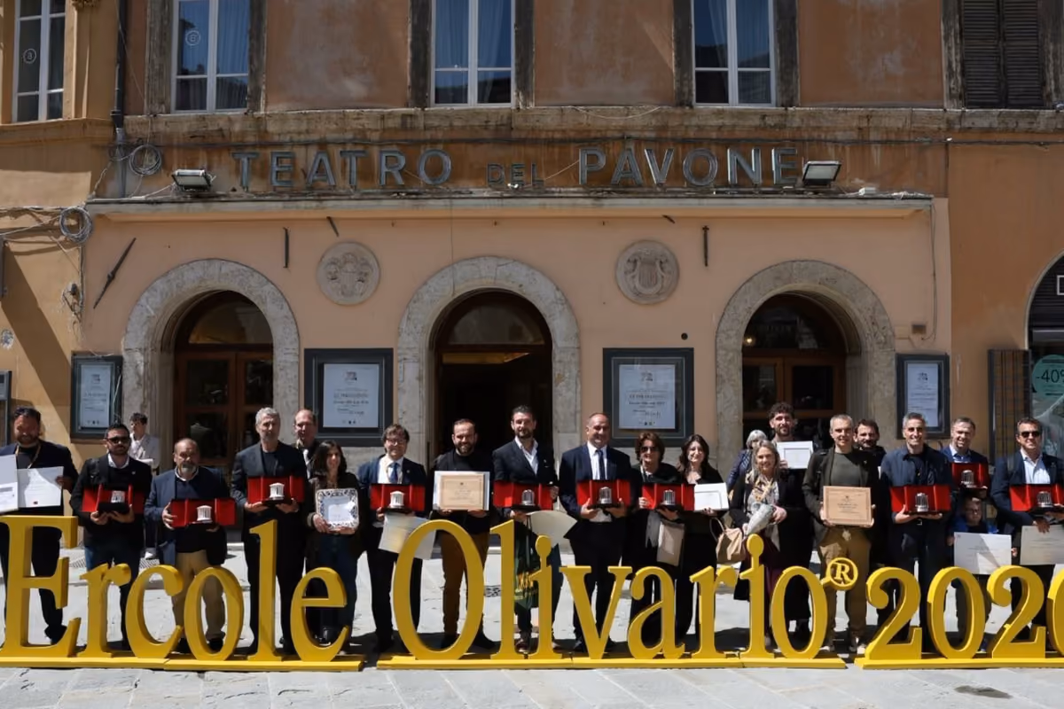 Ercole Olivario 2027, aperte le iscrizioni: le novità del concorso dedicato all'olio evo