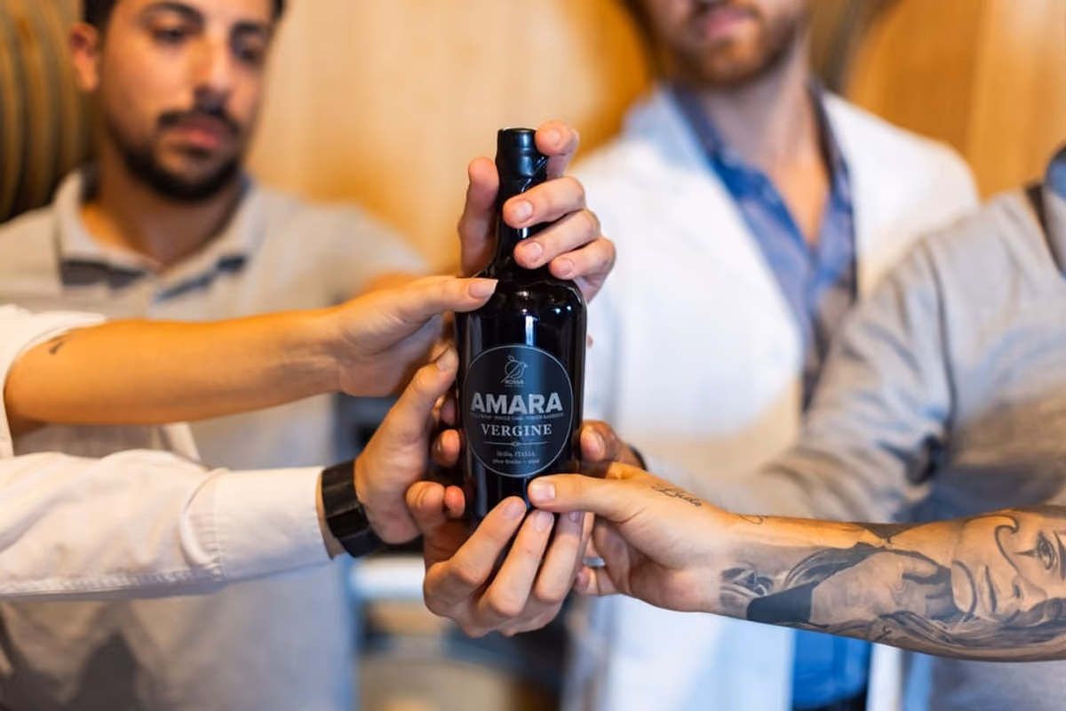 Cinque anni in quattro legni: nasce Amara Vergine, l'amaro siciliano da 3.800 bottiglie