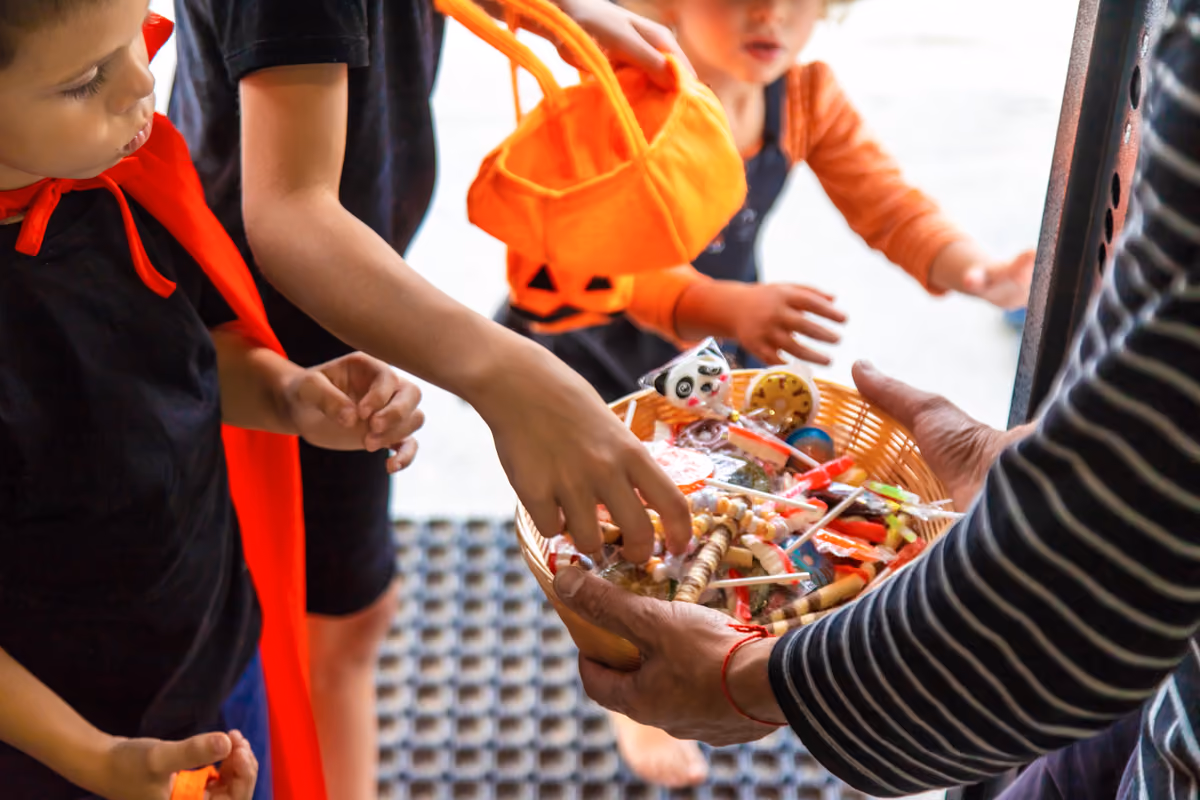Dolcetto o scherzetto? Per il 65% degli italiani Halloween sa di caramelle