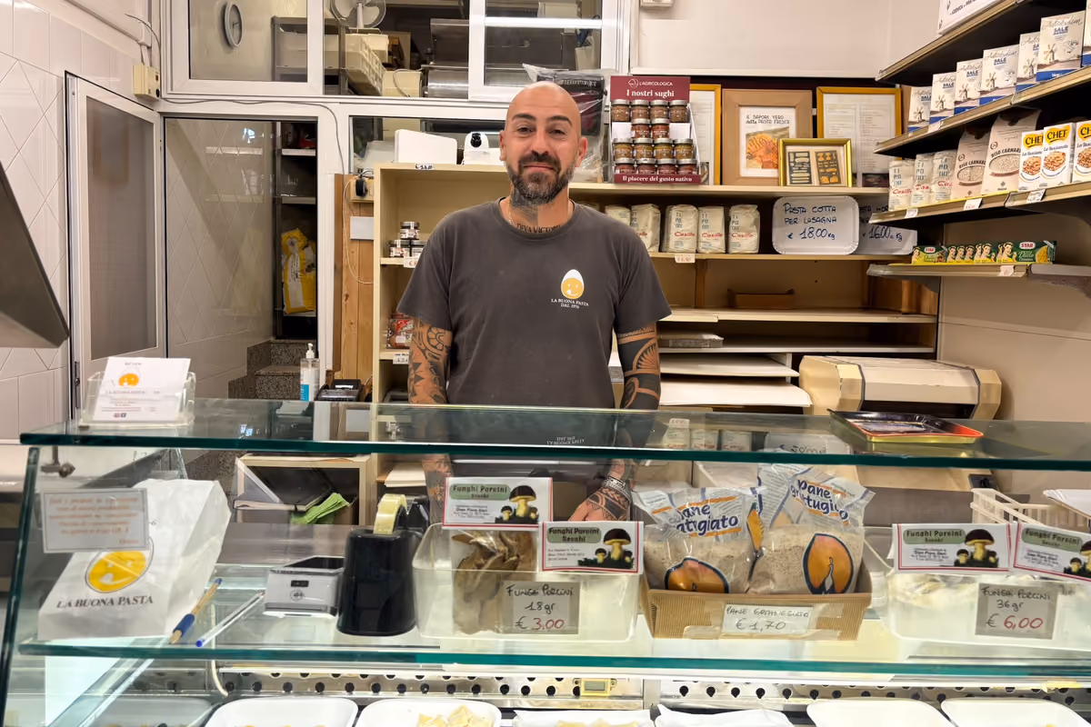 Pasta fresca, salumi e formaggi: le tre botteghe di Roma che sfidano i supermercati