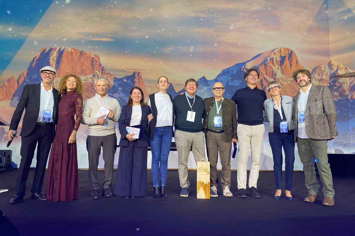 I rappresentanti delle cinque strutture che hanno ottenuto i "tre fiocchi gold"