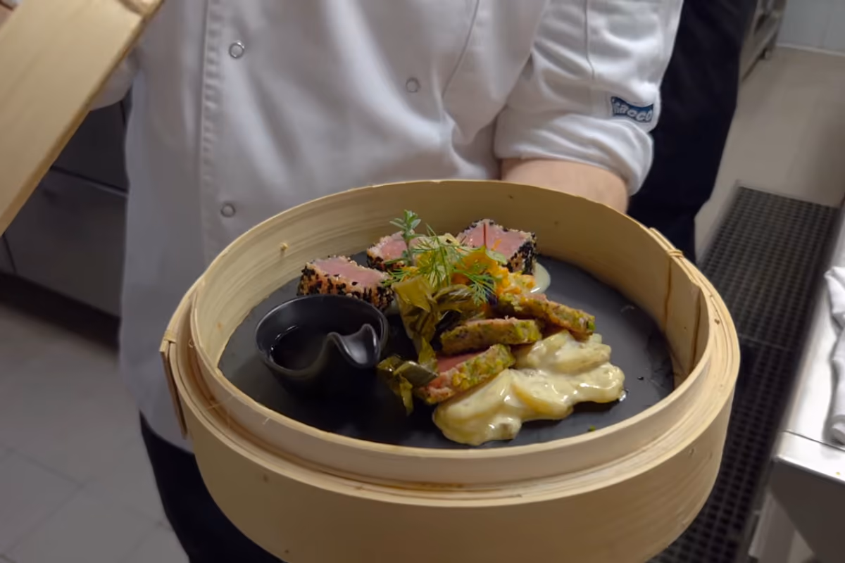 Il tonno tataki dell'Hotel Metropole di Venezia