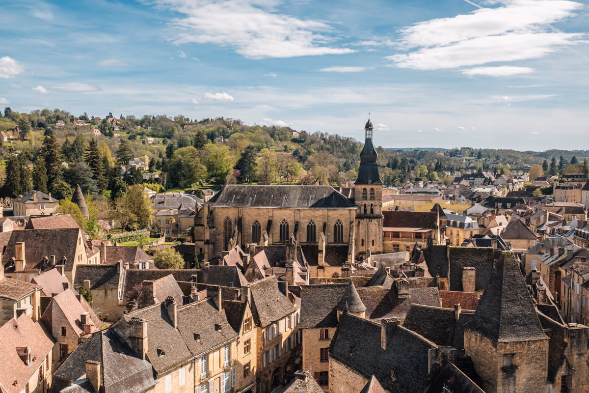 In Francia c'è una città medievale che è anche una capitale della gastronomia