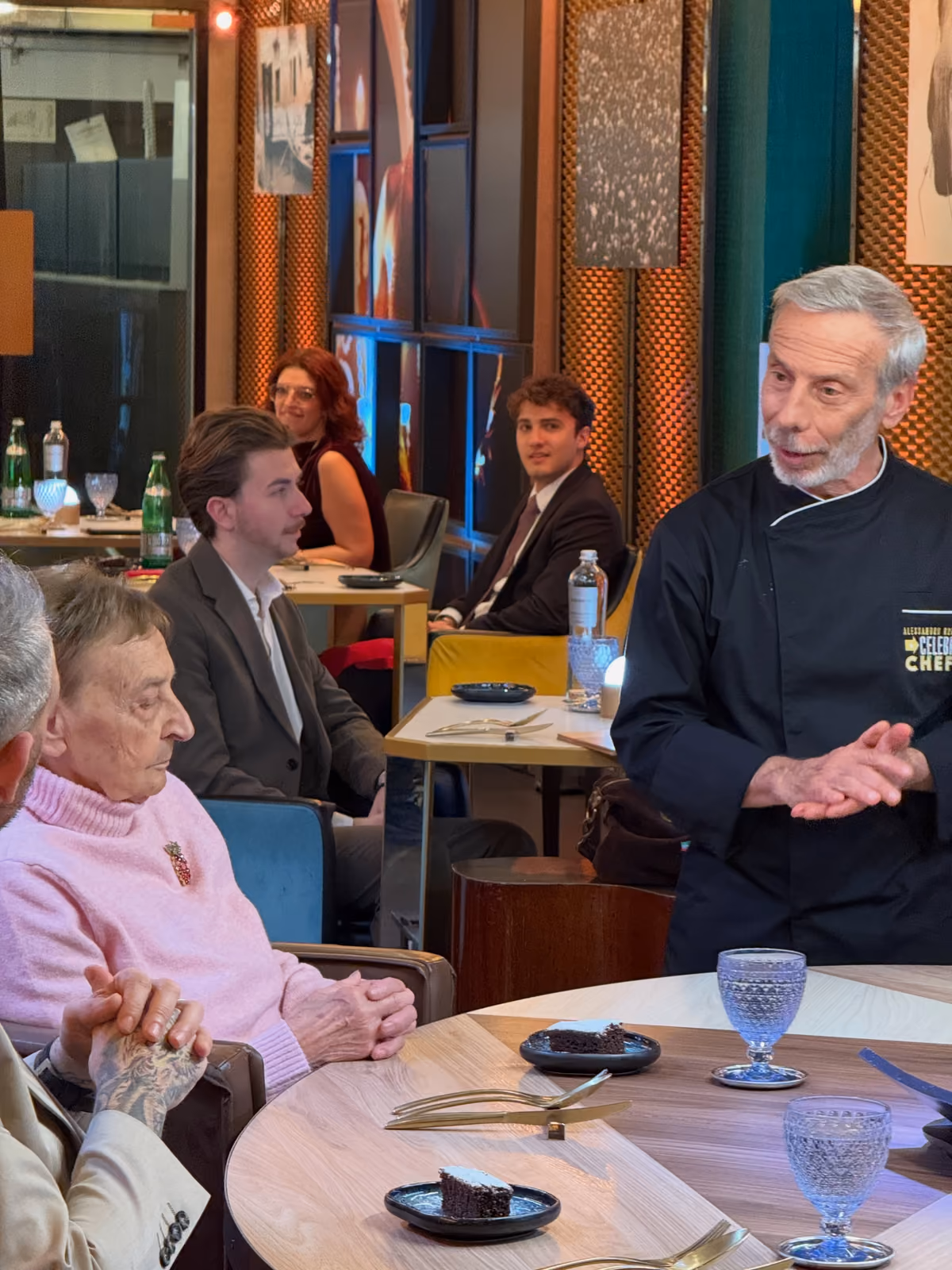 Nonna Silvi negli studi del programma televisivo Celebrity Chef, format che l'ha vista tra i protagonisti al fianco di Alessandro Borghese