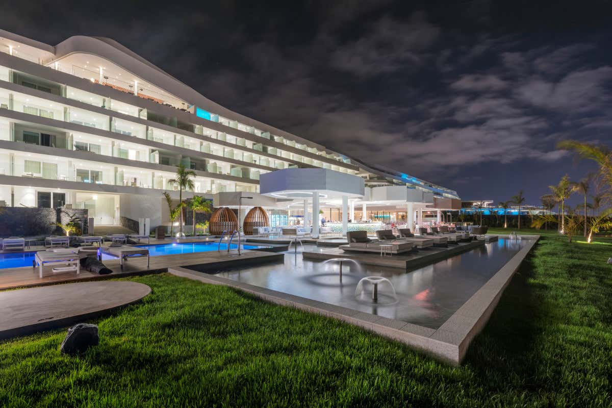 Royal Hideaway Corales Resort a Tenerife Royal Hideaway Corales Resort, tra dry brushing e colazioni da re