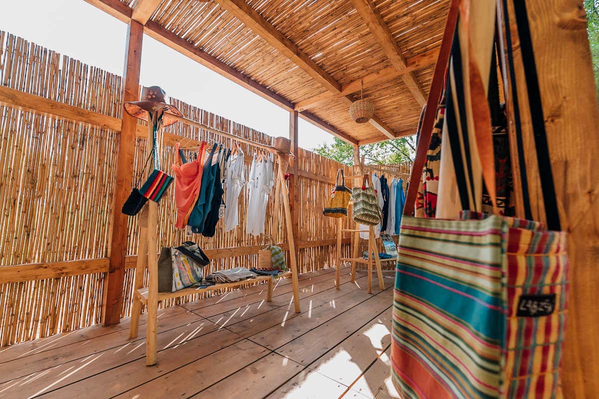 Cucina siciliana vista mare al Beach Club Insula di Menfi