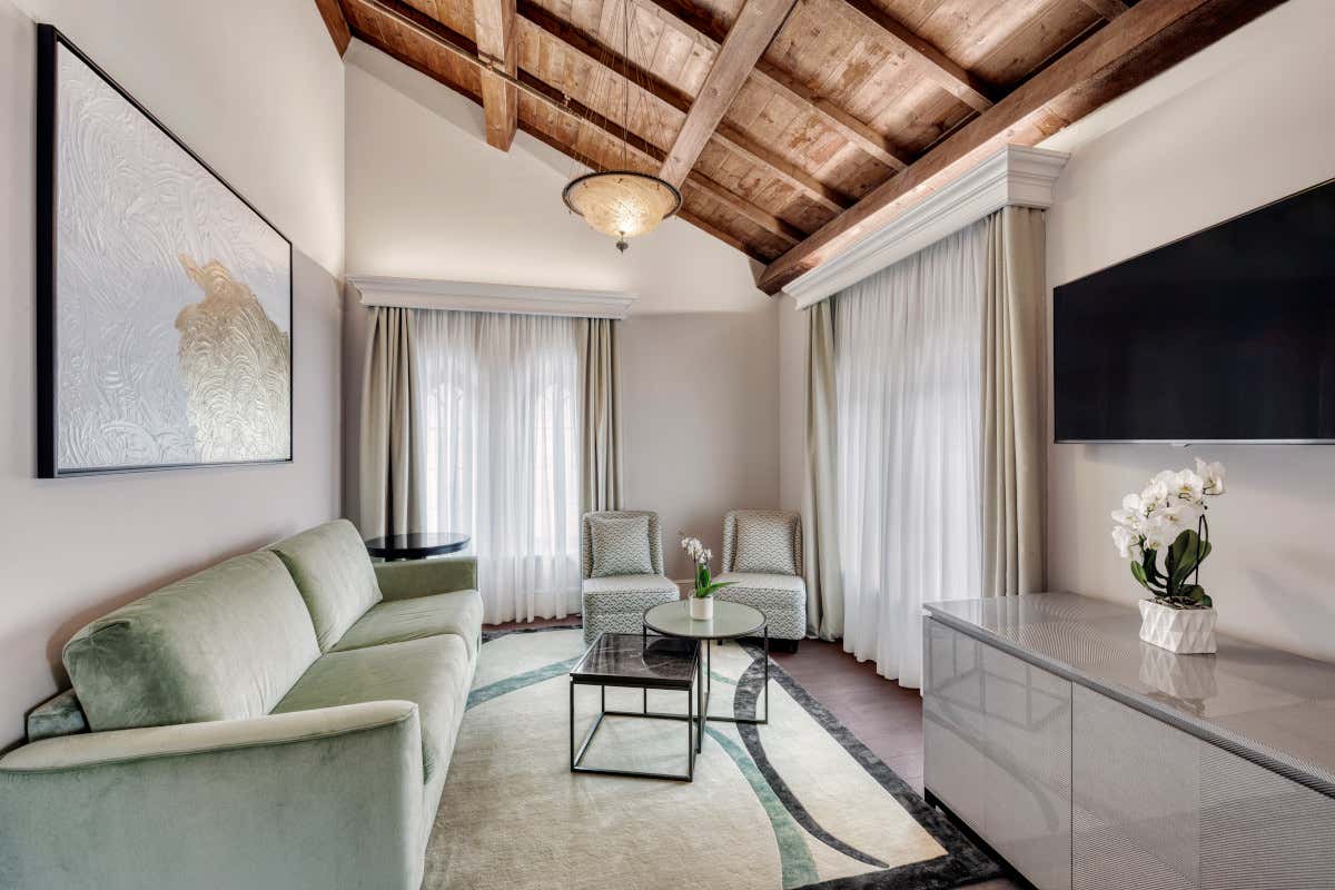 Svelate le nuove suite dell'Hilton Molino Stucky Venice per i suoi 140 anni