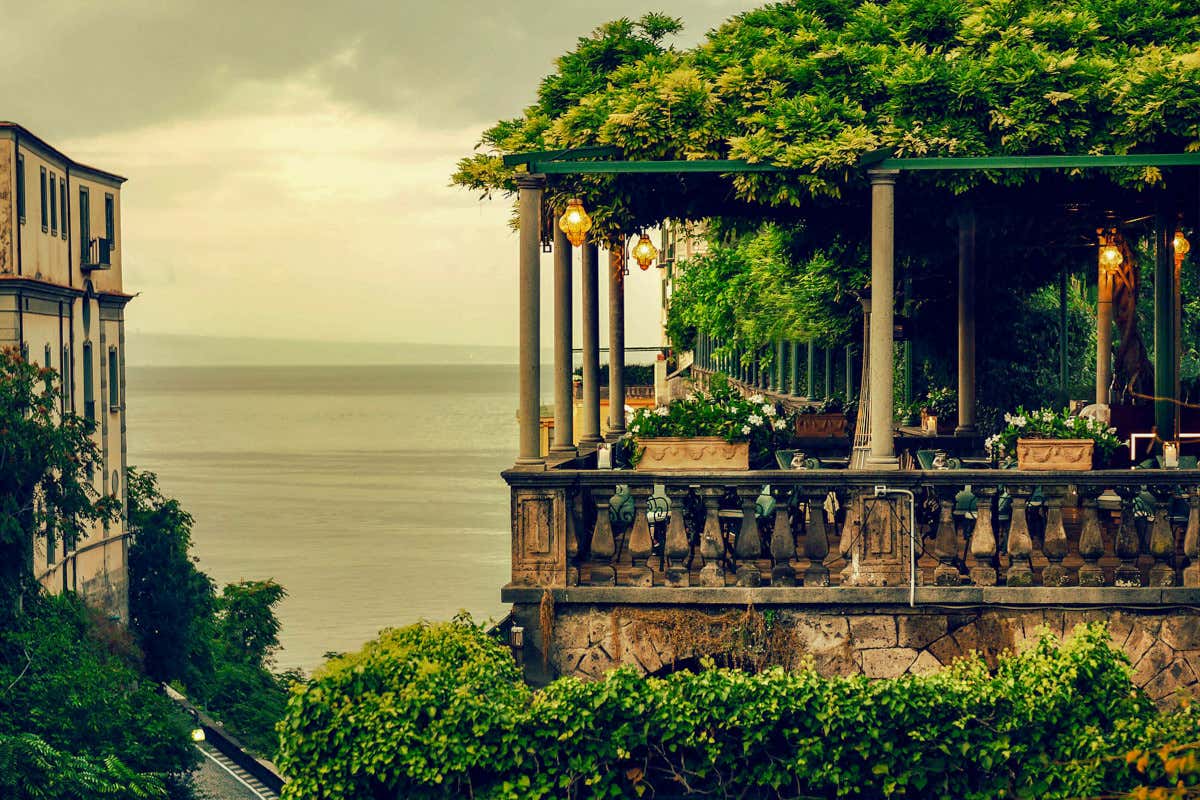 La Pergola Bar à Champagne: ecco la novità 2024 del Grand Hotel Excelsior Vittoria