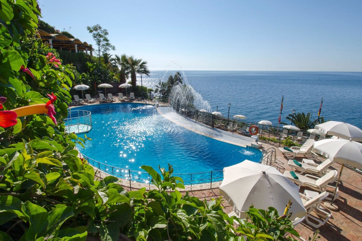 Nel cuore magico della Sicilia: ecco il nuovo Hotel Baia Taormina