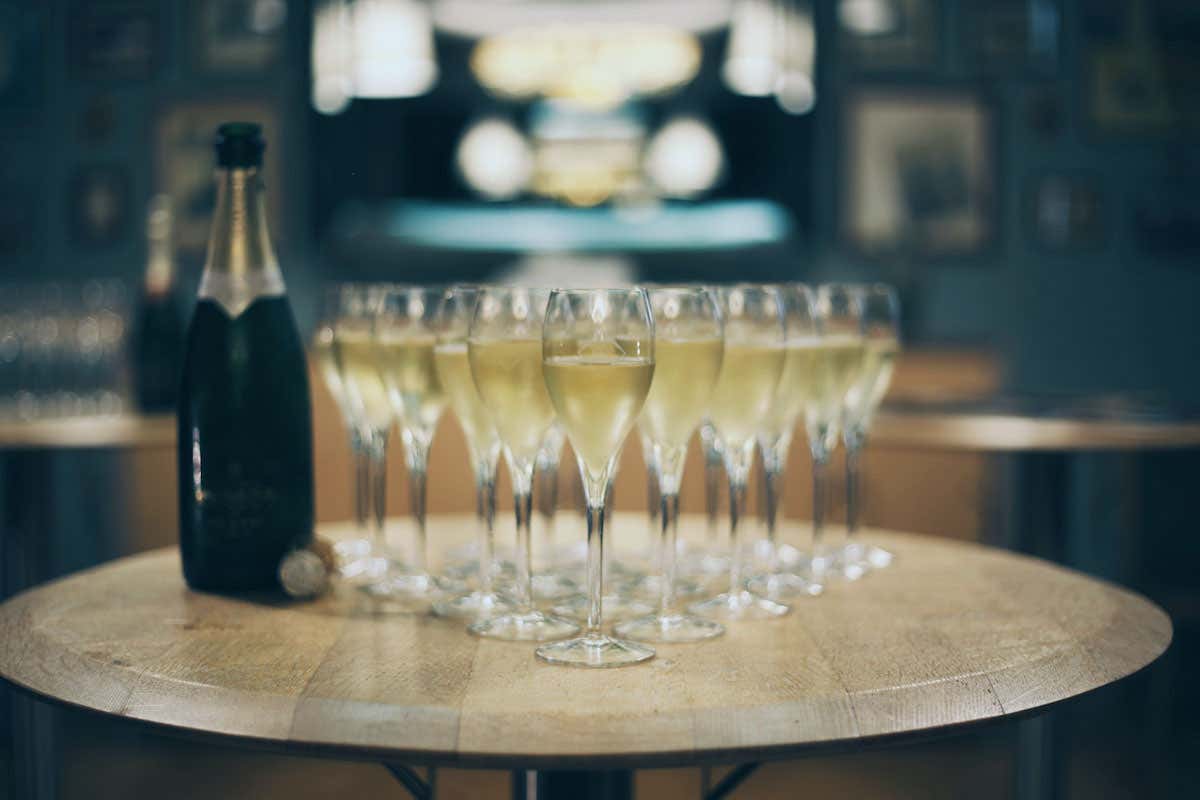 Imparare lo Champagne online con i corsi del Comité Champagne