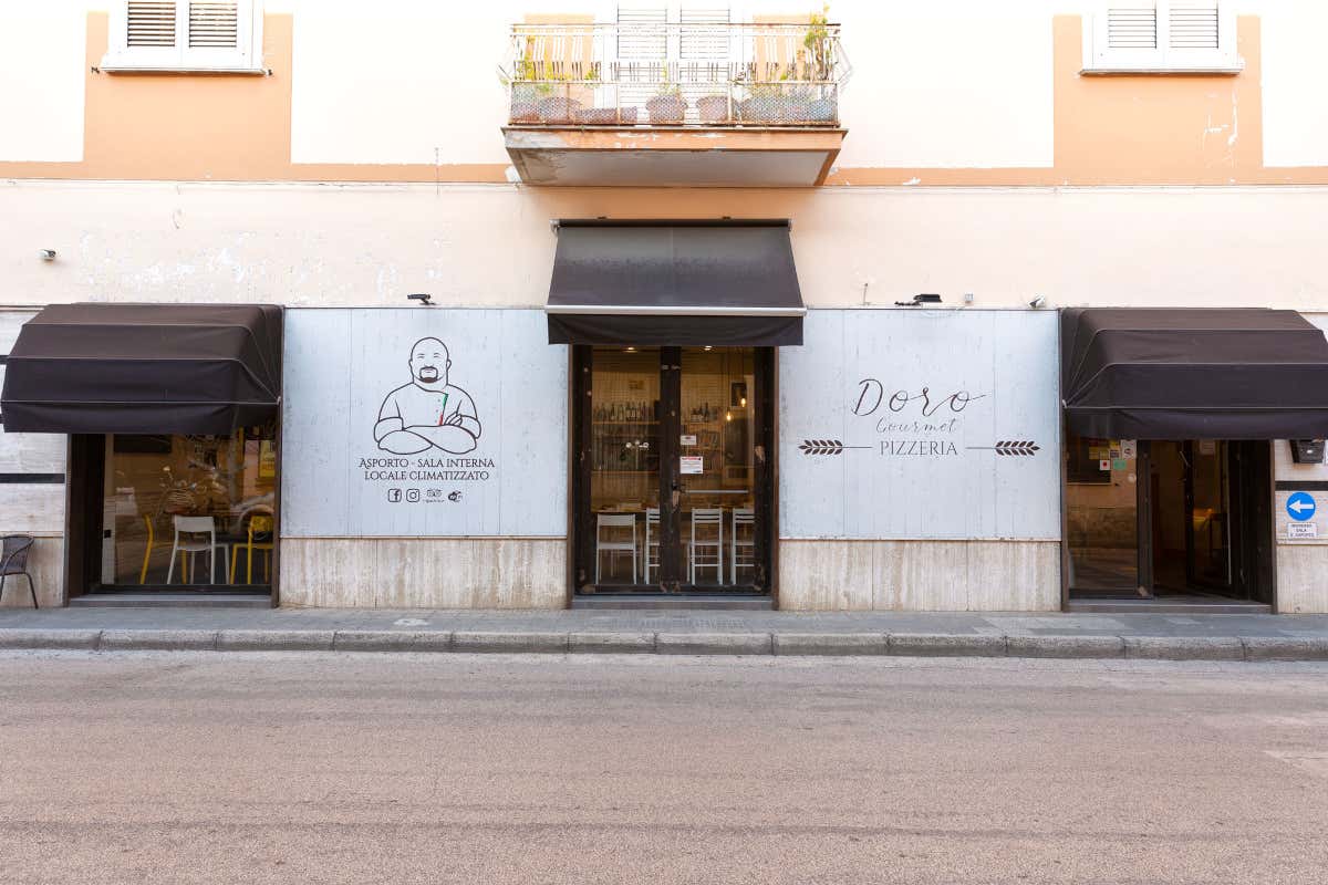 Pizza? No Pizzellessa! Si mangia alla Pizzeria Doro Gourmet di Macerata Campania Pizza? No Pizzellessa! Si mangia alla Pizzeria Doro Gourmet di Macerata Campania