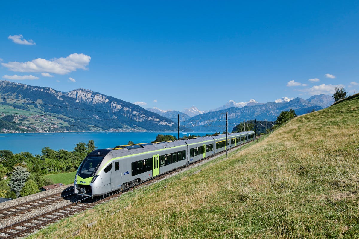 La natura nel finestrino: come è il viaggio sul Trenino Verde delle Alpi