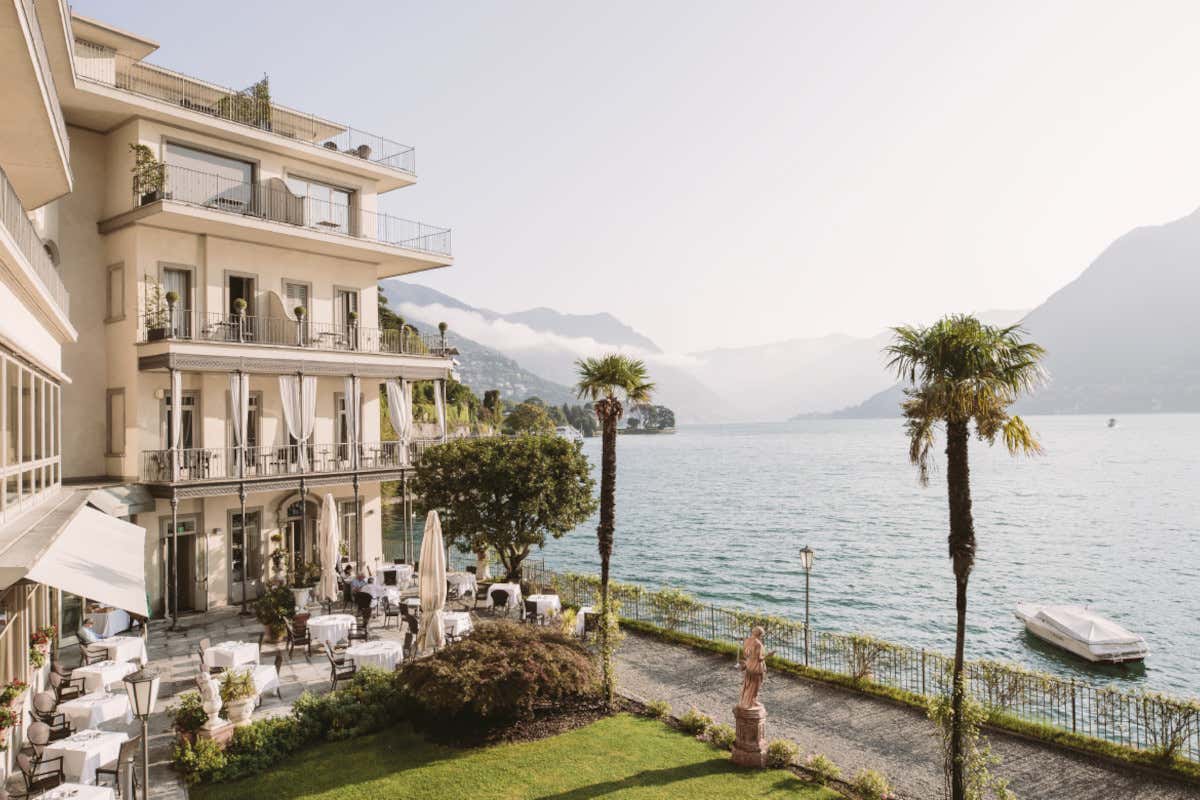 Una cena a pelo d'acqua nel nuovo ristorante Raimondi dell'Hotel Villa Flori a Como Una cena a pelo d'acqua nel nuovo ristorante Raimondi dell'Hotel Villa Flori a Como