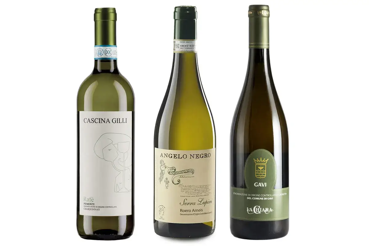 Raf&eacute; di Cascina Gilli, Roero Arneis Serra Lupino di Angelo Negro,Gavi La Chiara &nbsp;A spasso per Torino degustando solo etichette 2020