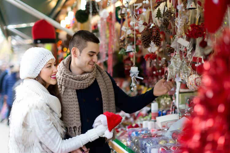 Un 2016 eccellente per il retail  Diecimila assunzioni e 1.150 aperture