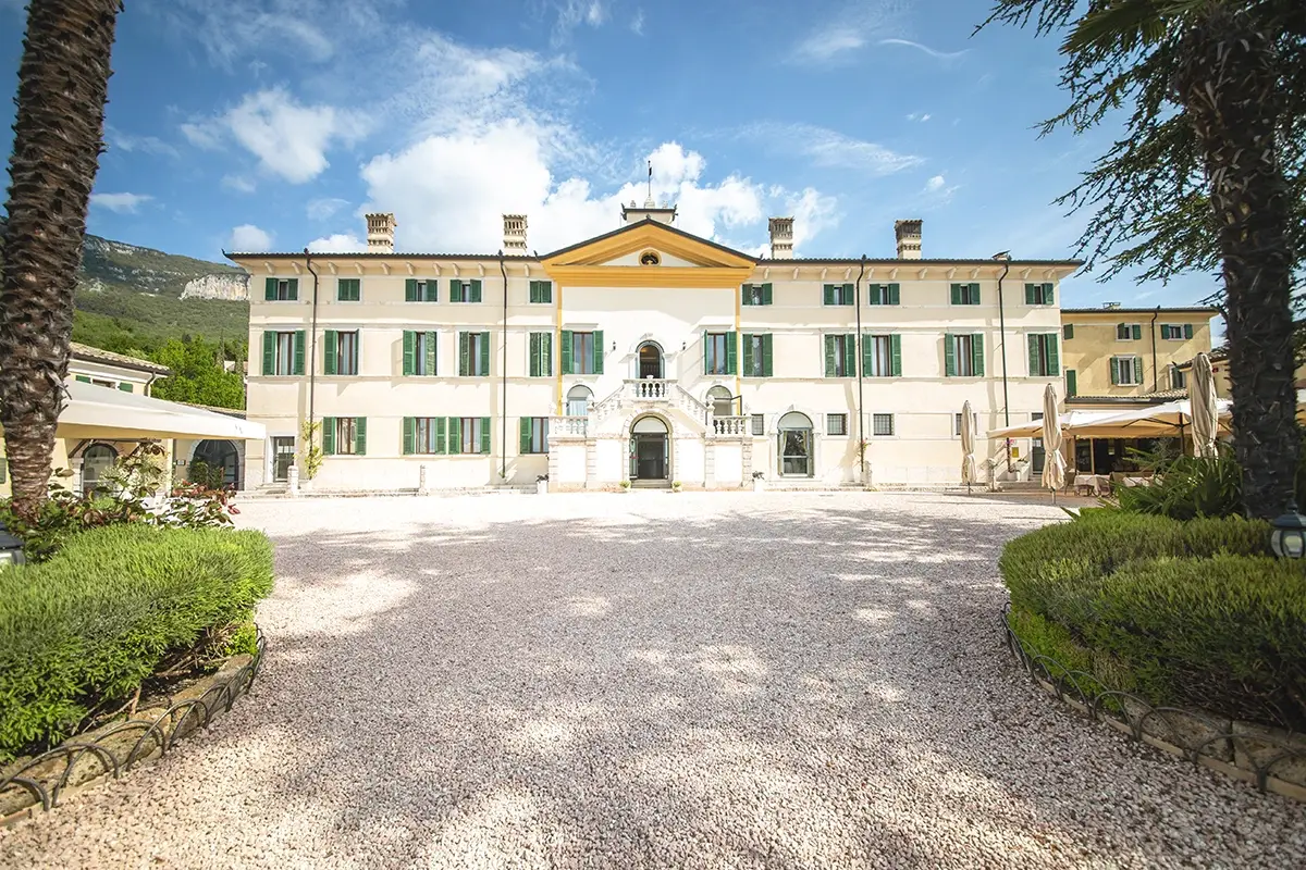 Villa Cariola, dimora storica del 15&deg; secolo. Foto: Francesca Ferrati Villa Cariola, relax e fascino sulle colline del Lago di Garda