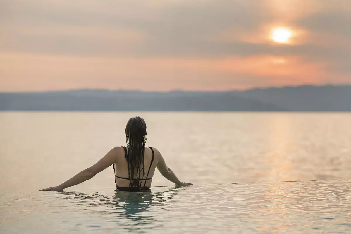 Terme di Sirmione &egrave; un&rsquo;industria dell&rsquo;acqua e del turismo Terme di Sirmione, i paradiso del benessere vista lago