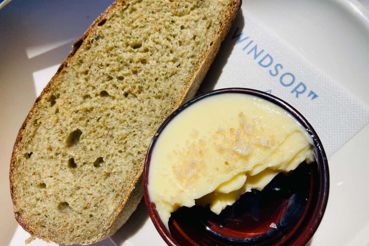 Hotel Windsor, sulla spiaggia di Laigueglia tra design e arte